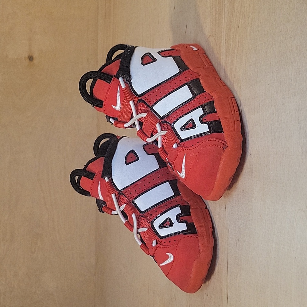 Nike Air More Uptempo University Red Black Kids Toddler Slip On Shoes CD9404-600 - Picture 4 of 9